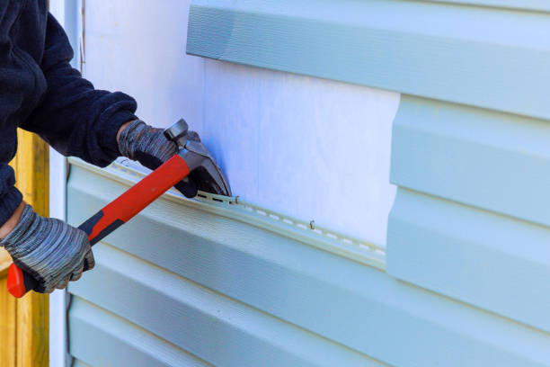 Trusted Storm Damage Siding Repair service in Lewistown, IL - Creative Siding